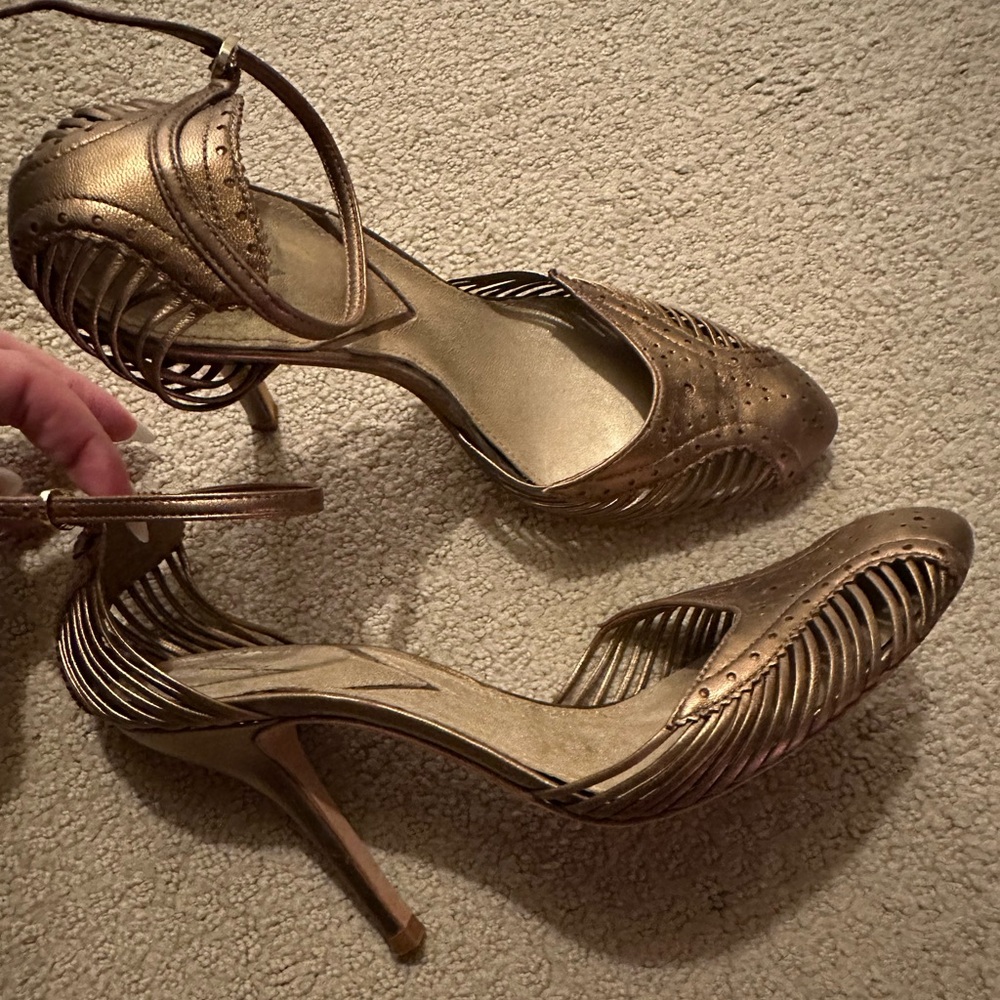 Gorgeous Vince Camuto Bronze Heels with intricate details. Worn twice.